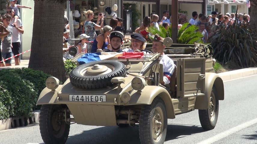 Image 1 Défilé de véhicules militaire historiques pour le 74 éme anniversaire du débarquement des troupes alliées en provence.