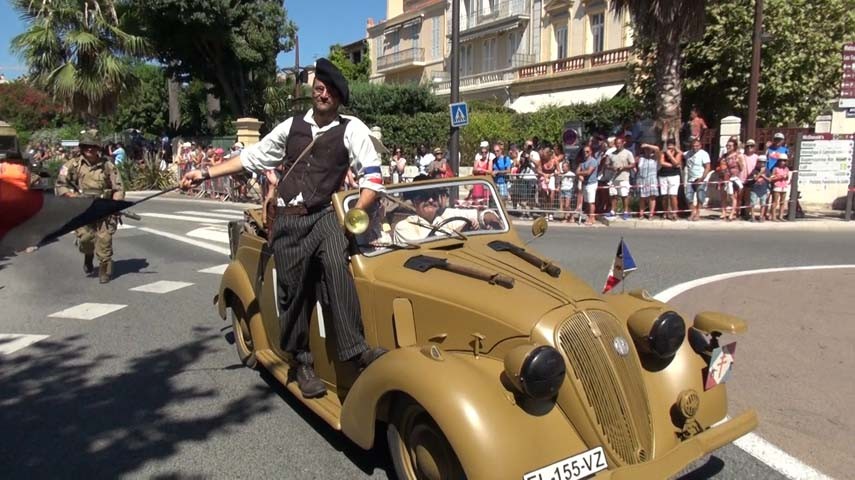 Image 7Défilé de véhicules militaire historiques pour le 74 éme anniversaire du débarquement des troupes alliées en provence.