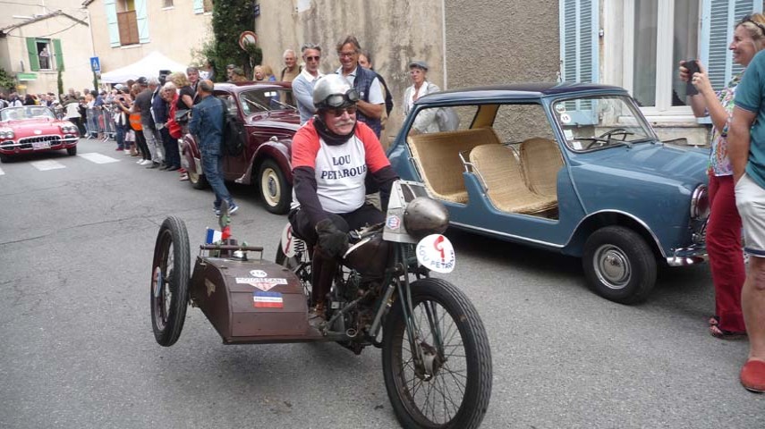 Image 4FESTIVAL AUTO RETRO 2018