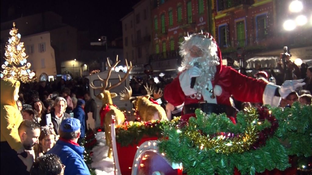 Saint Tropez arrivée du Père Noël  par la mer