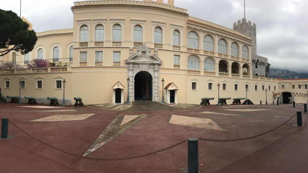 JOURNEE A MONACO